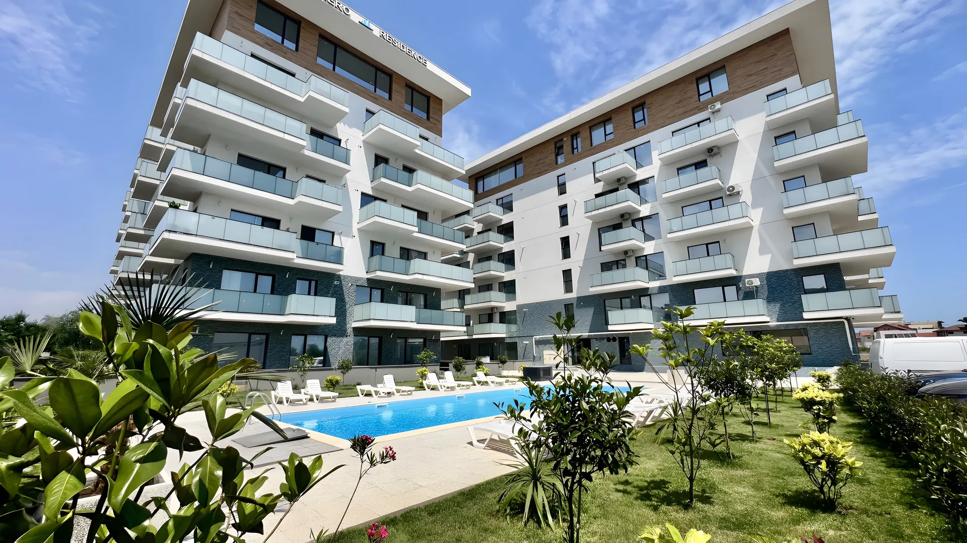 Fațada clădirilor XENERO Residence din Mamaia Nord