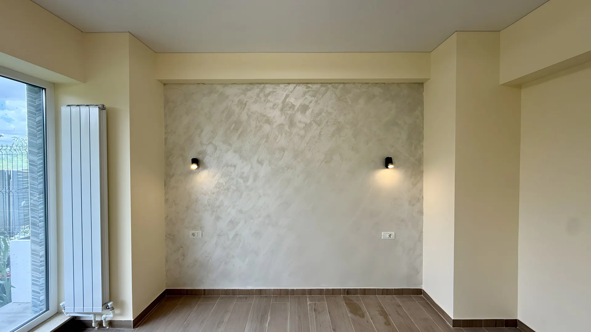 Living luminos într-un apartament finalizat din XENERO Residence, Mamaia Nord