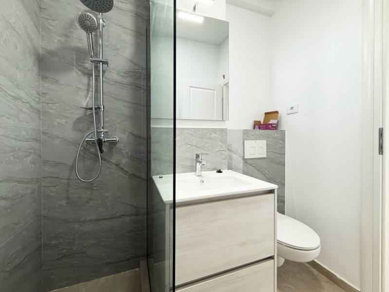 Baie cu duș walk-in, XENERO Residence Eforie Nord